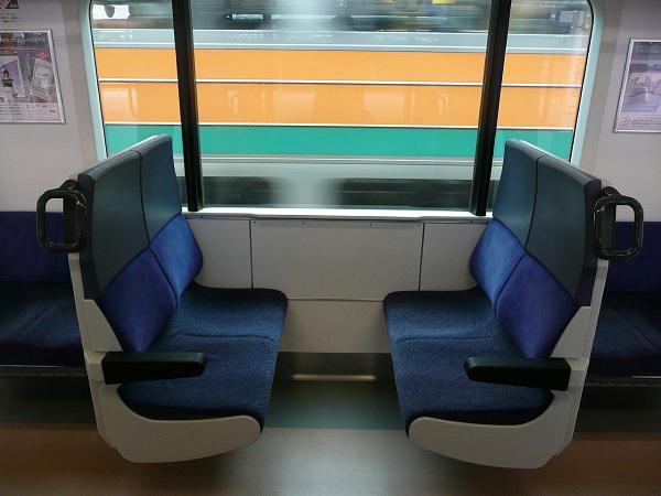 train-seat-for-subway